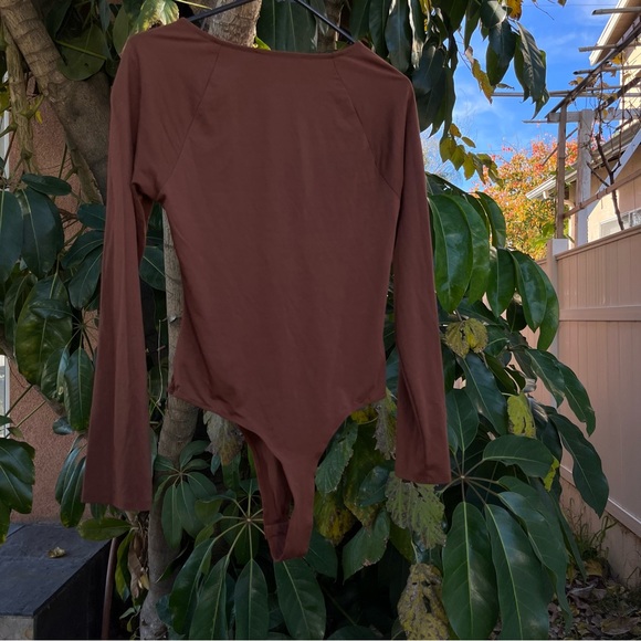 ASTR The Label brown long sleeve bodysuit! - Picture 4 of 4